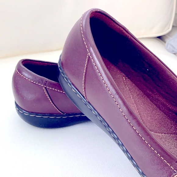 Clark’s Leather Loafers in Burgundy Size 10 - Picture 2 of 4